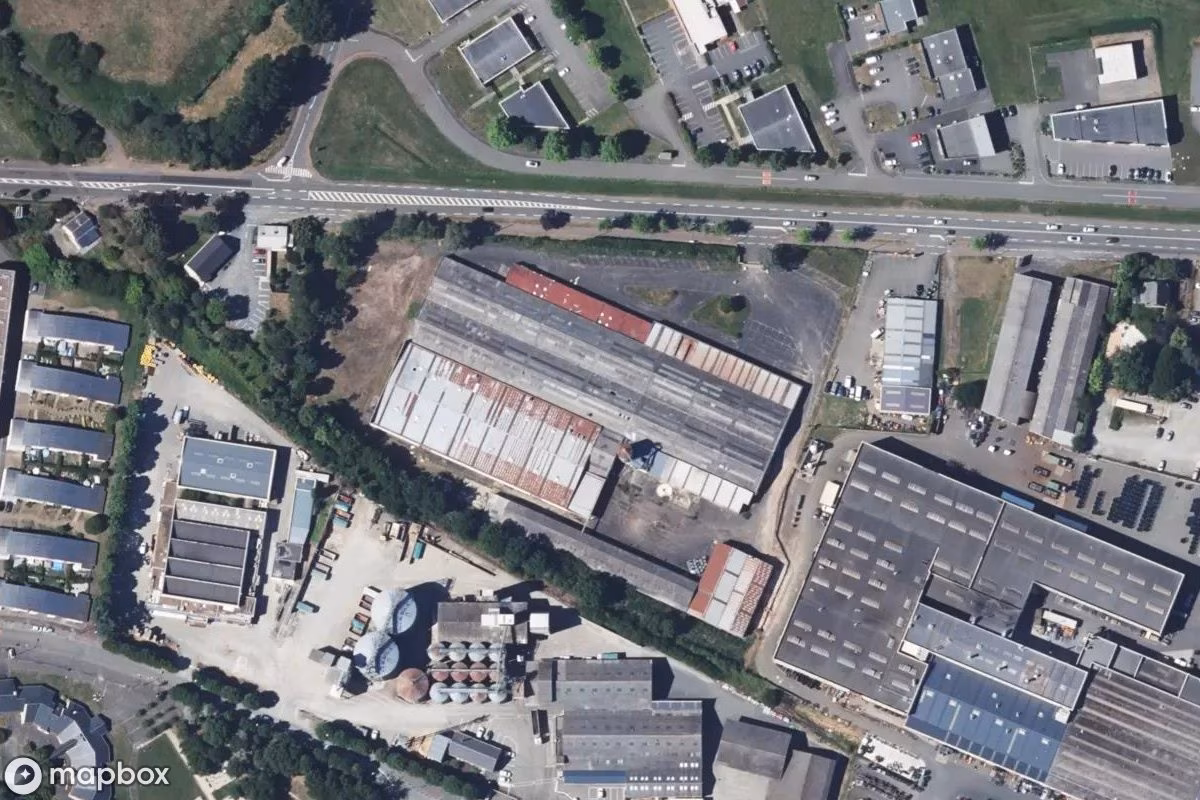 Stillgelegte Fabrik Sss