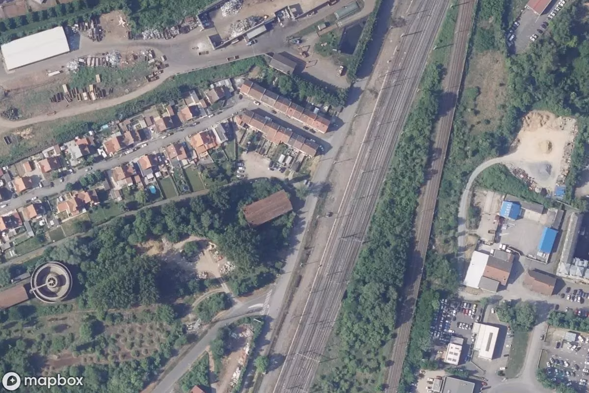 Lagerhaus am Ruisseau Thi