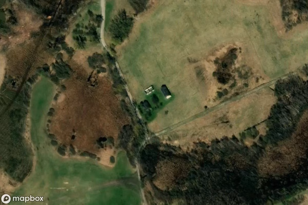 Bauernhaus mit Scheune