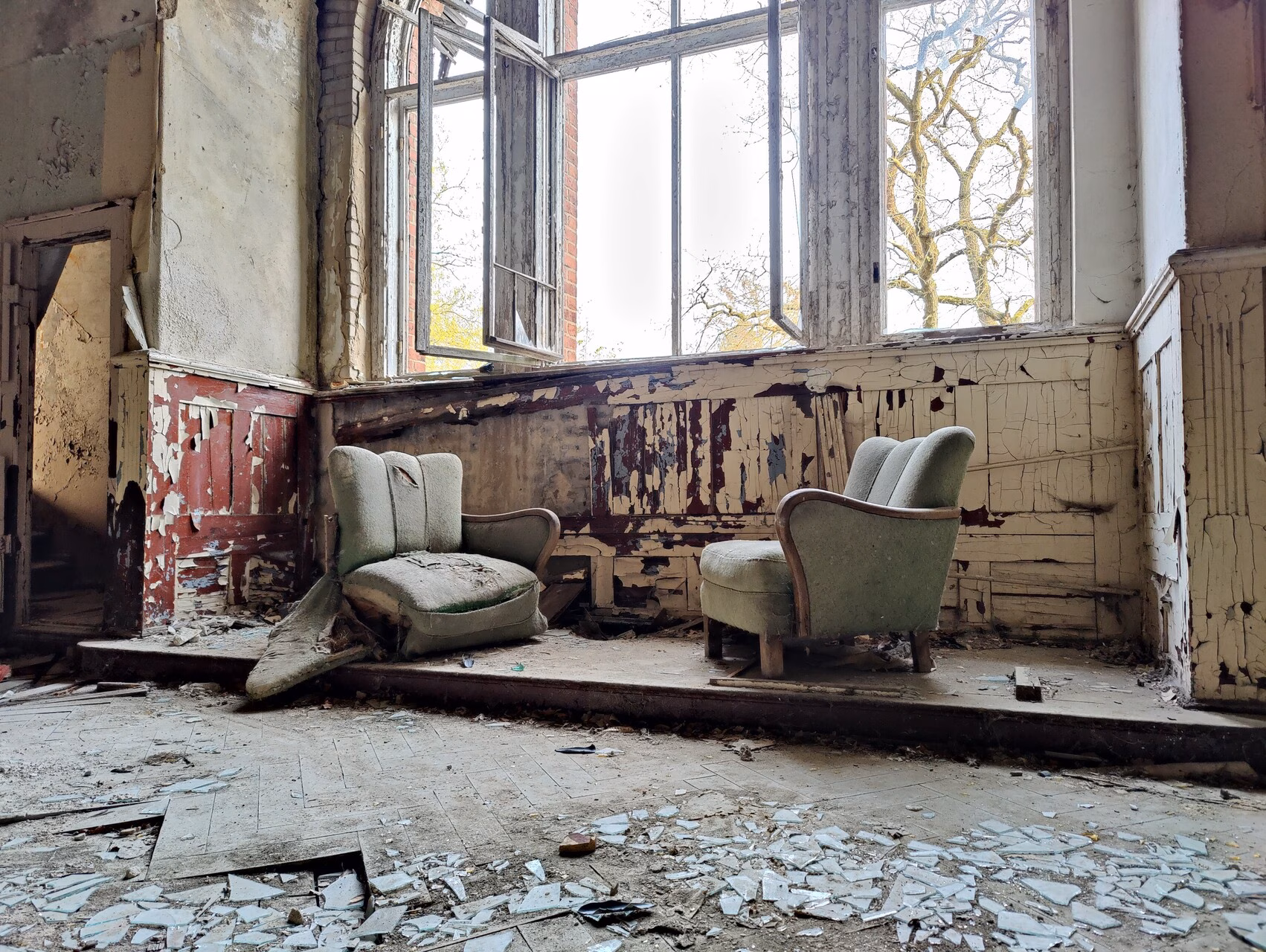 Aerial satellite view of Landesirrenanstalt, an abandoned Hospital in Teupitz, Germany