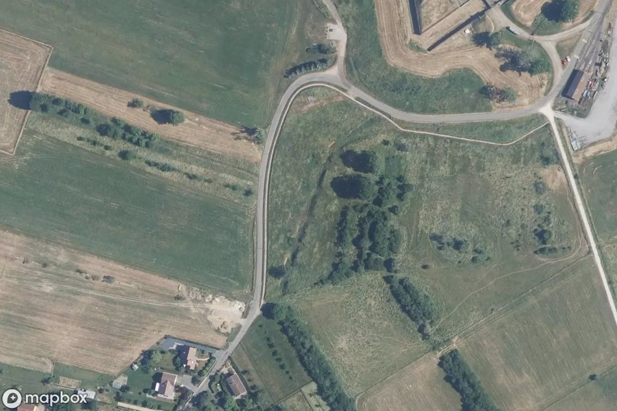 Satellitbild från luften av Lost Place, en övergiven  i Uxegney, Frankrike