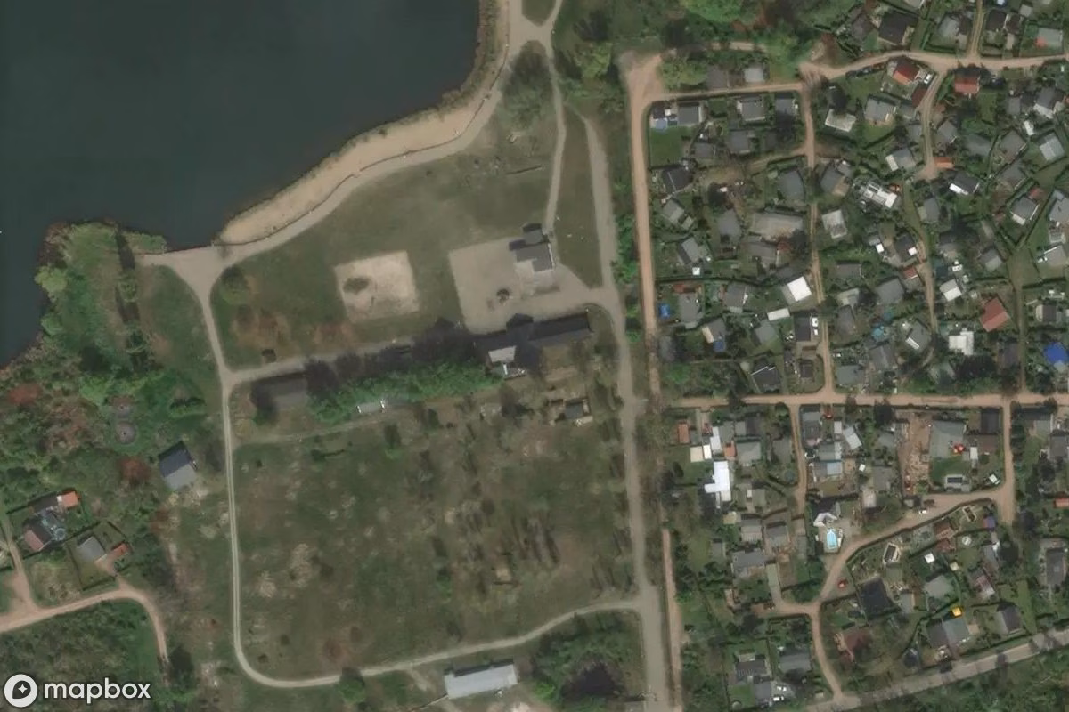 Satelitní letecký pohled na Seebad, opuštěné  v Aken (Elbe), Německo