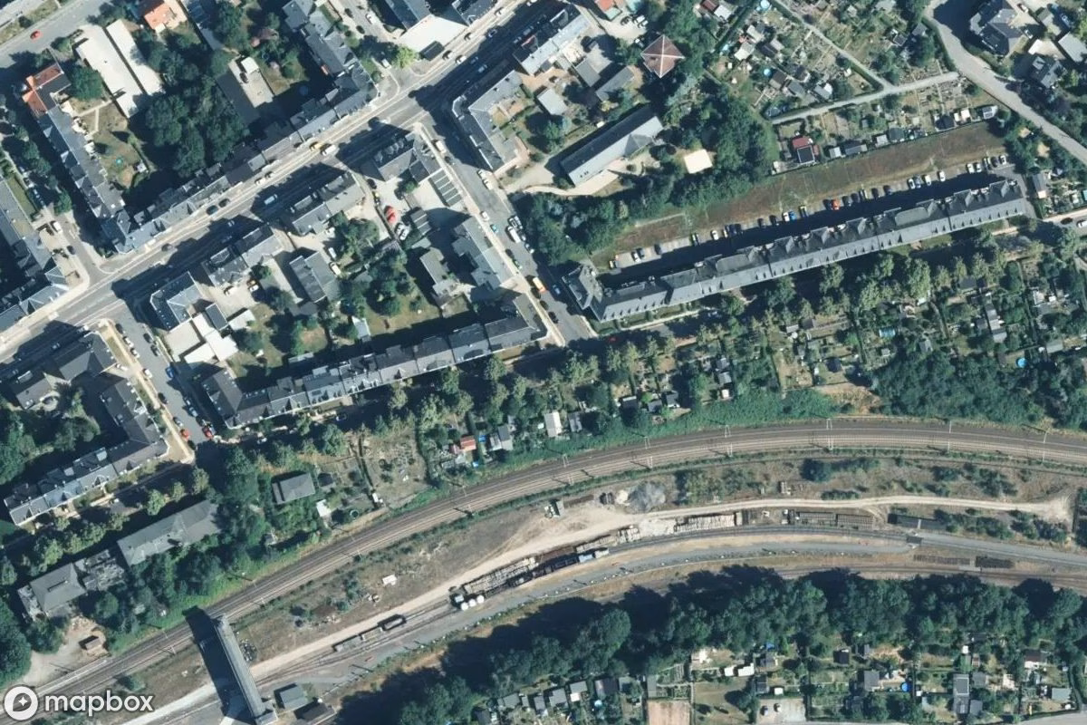 Satellitbillede set fra luften af Gebäude, et forladt Togstation i Chemnitz, Tyskland