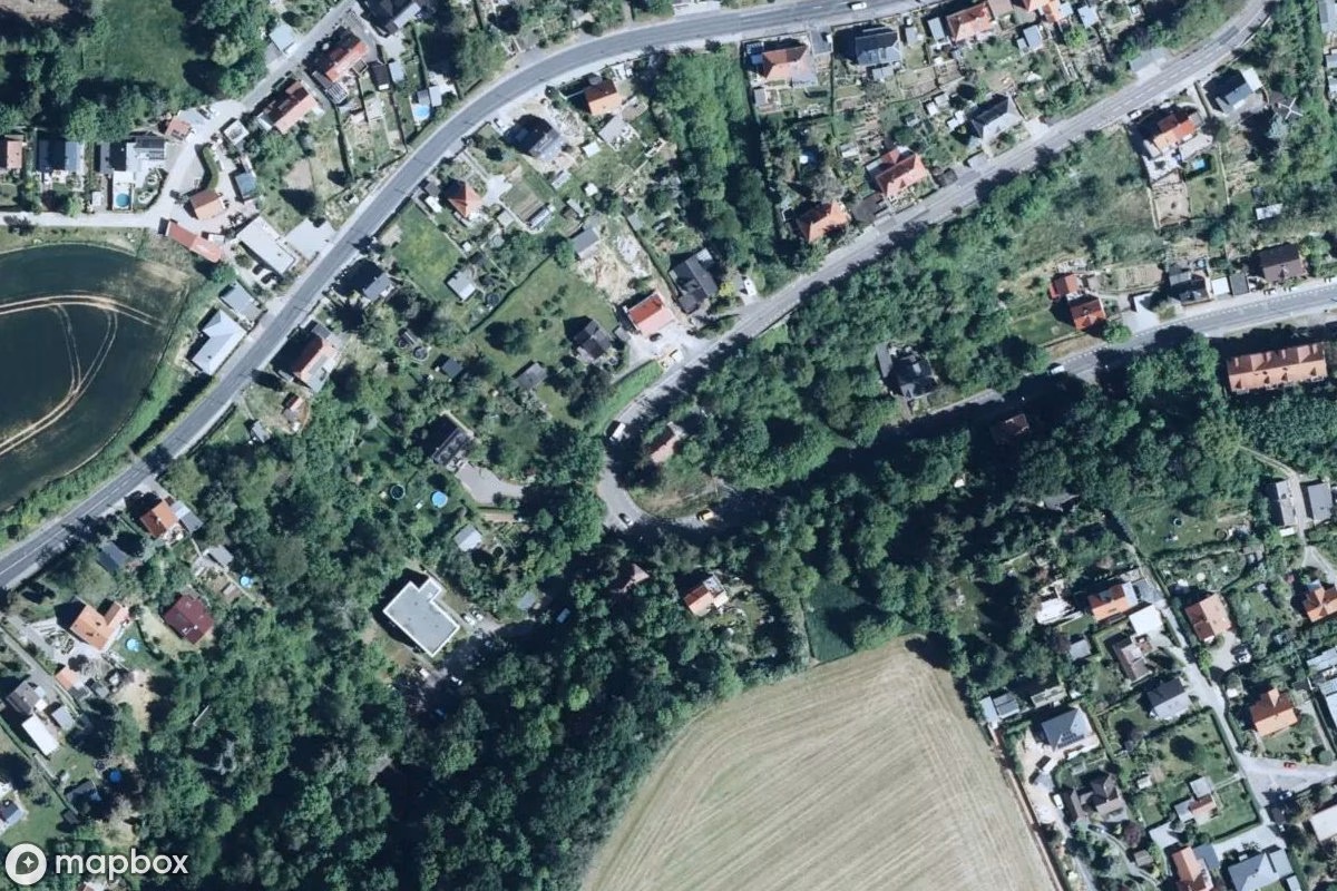 Satellitbild från luften av Gaststätte Sächsischer Jäger, en övergiven Restaurang i Meissen, Tyskland