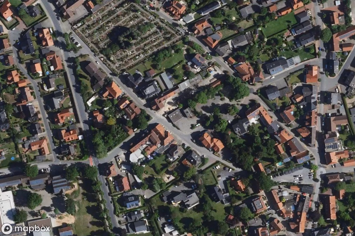 Aerial satellite view of Malteser Geschäftsstelle, an abandoned  in Glandorf, Germany