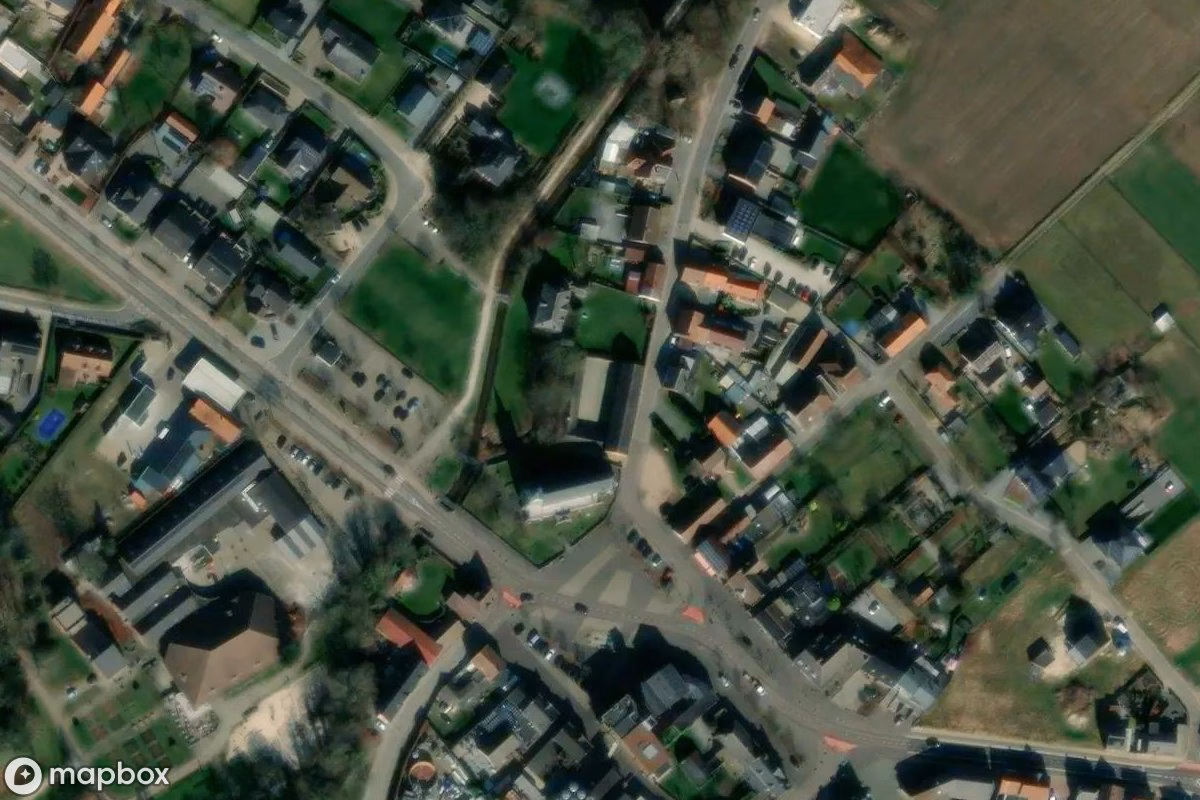 Aerial satellite view of Pastorie Pils, an abandoned Residence in Opitter, Belgium