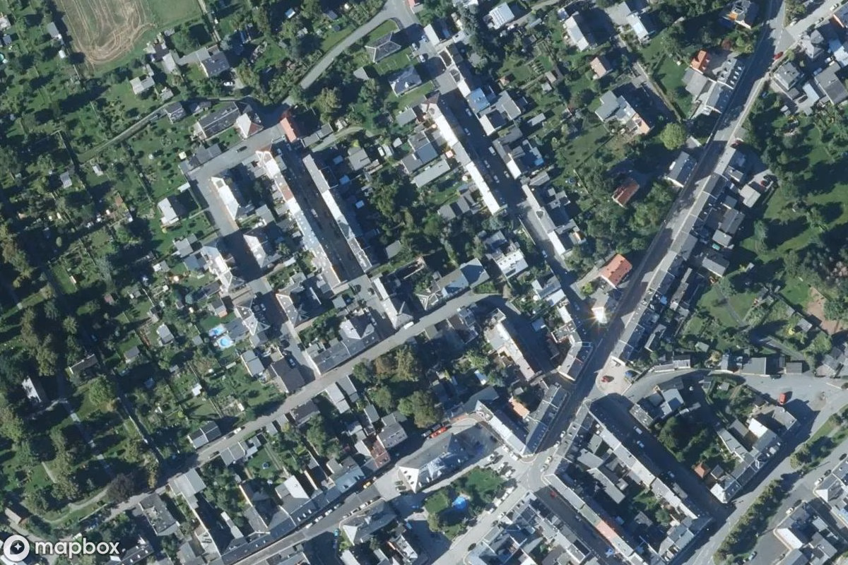 Műholdas légi felvétel Wohnhaus helyszínről, egy elhagyatott Lakóház itt: Pausa, Németország