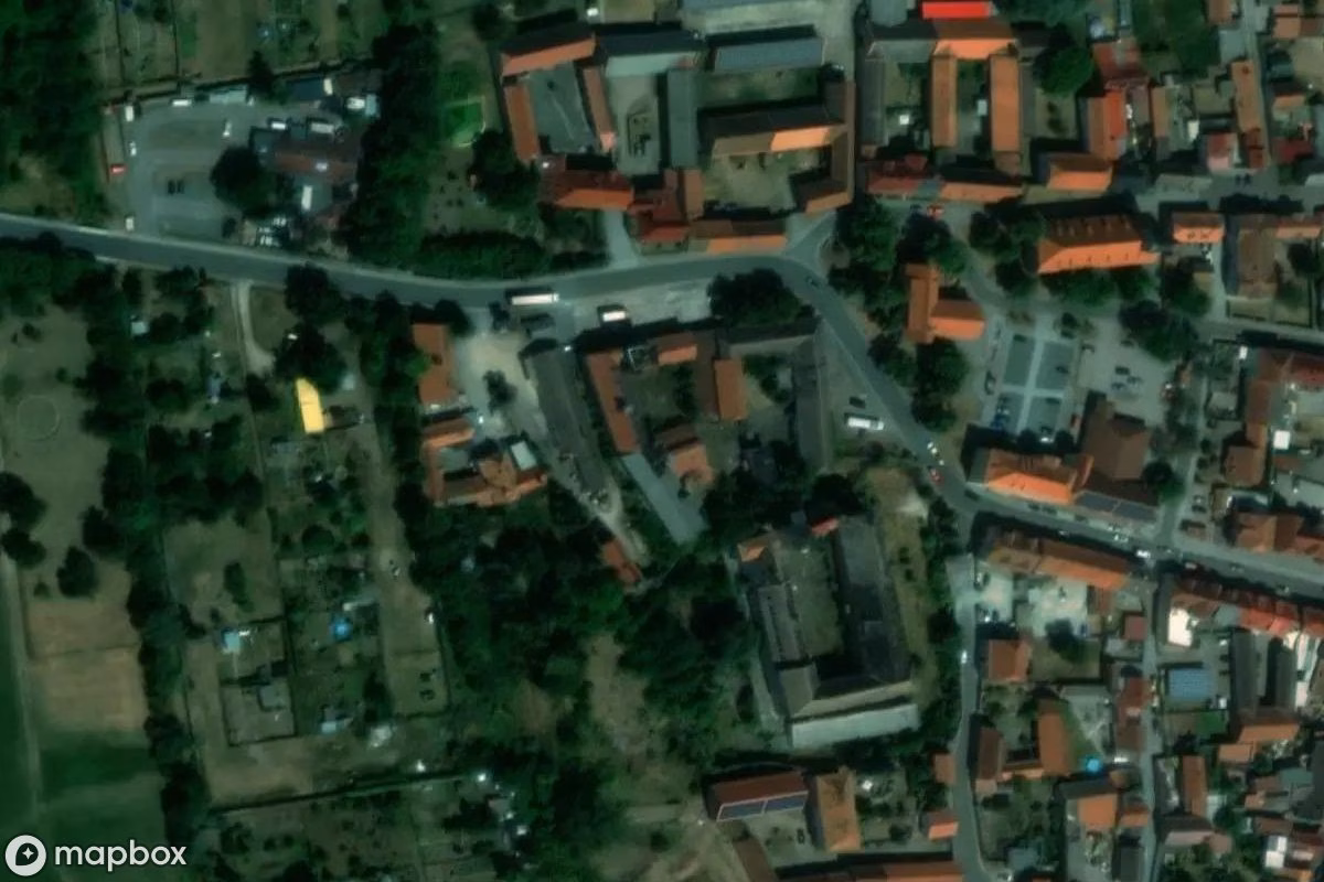 Satellitbild från luften av Hof, en övergiven Bondgård i Gräfentonna, Tyskland