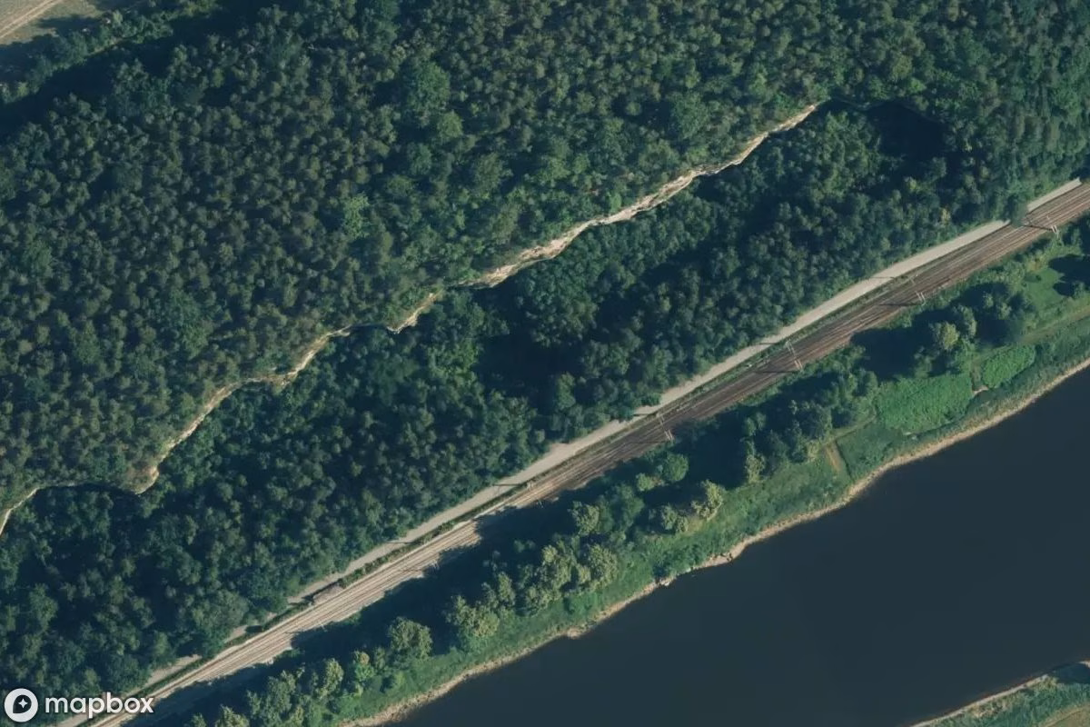Satellittbilde fra luften av Schwalbe, et forlatt  i Königstein, Tyskland
