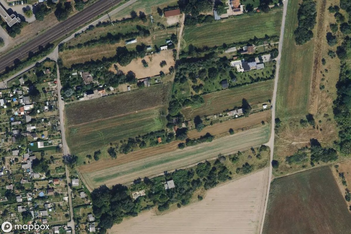 Satelitní letecký pohled na Verlassenes Haus, opuštěné  v Mühlheim am Main, Německo