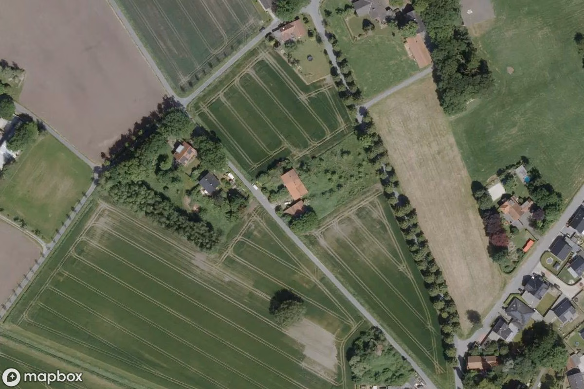 Satelitní letecký pohled na Haus, opuštěné  v Rheda-Wiedenbrück, Německo