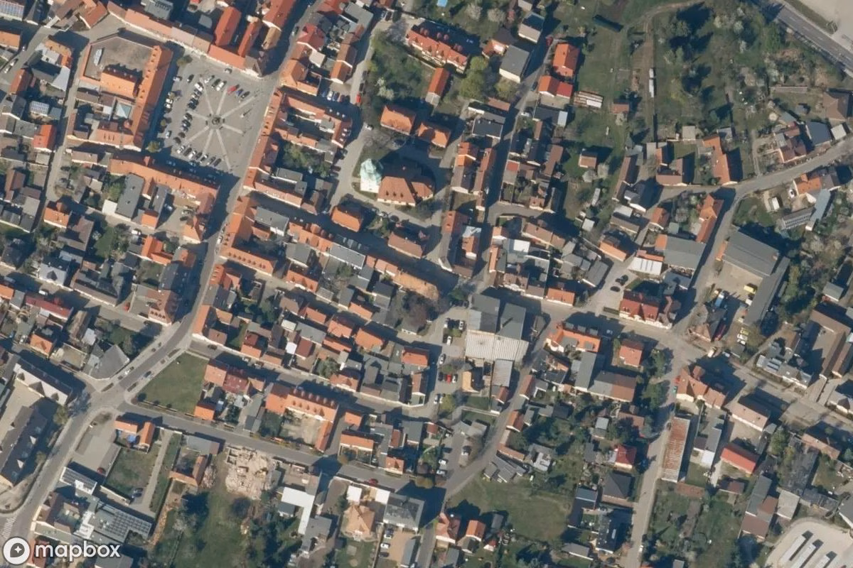 Satelitní letecký pohled na Haus, opuštěné  v Ruhland, Německo