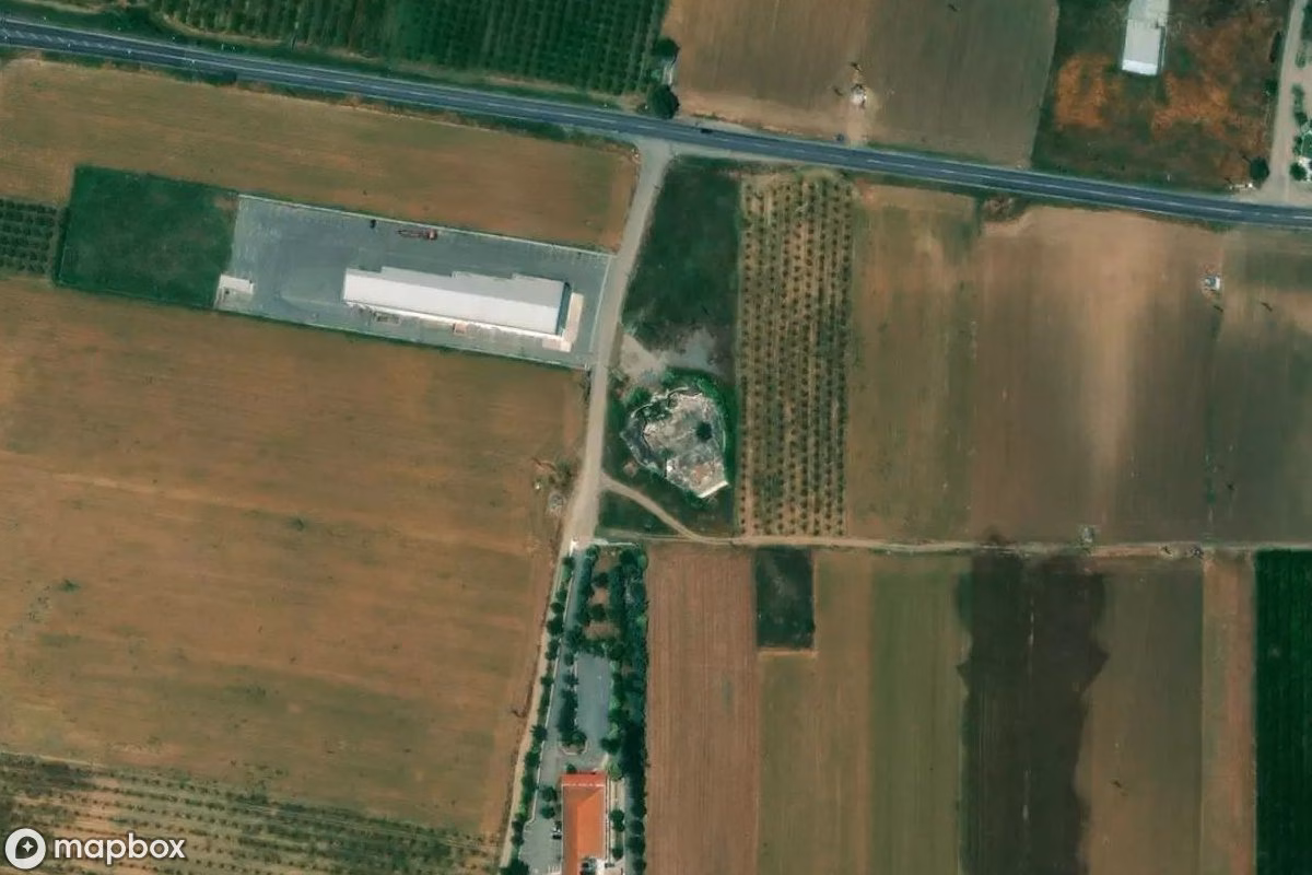 Aerial satellite view of Lost Place, an abandoned  in Νέα Πέλλα, Greece