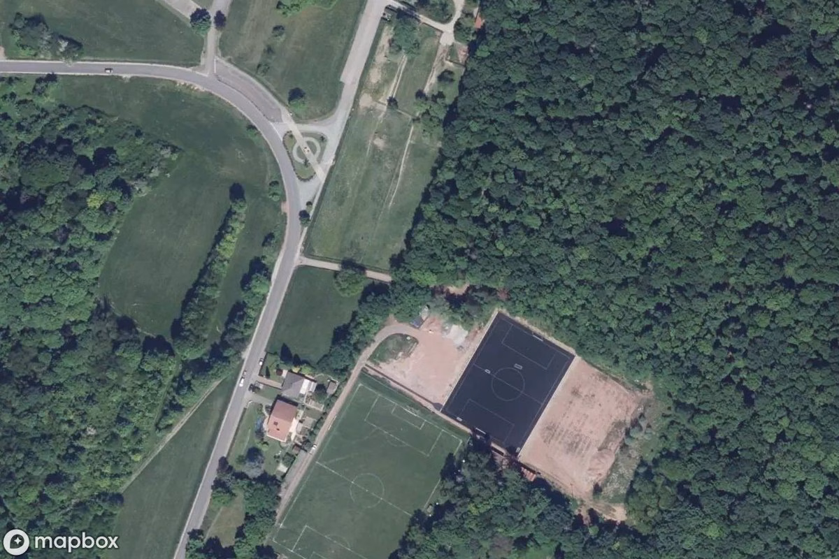 Satellietbeeld vanuit de lucht van Amerikanischer Panzer 1945, een verlaten  in Spicheren, Frankrijk