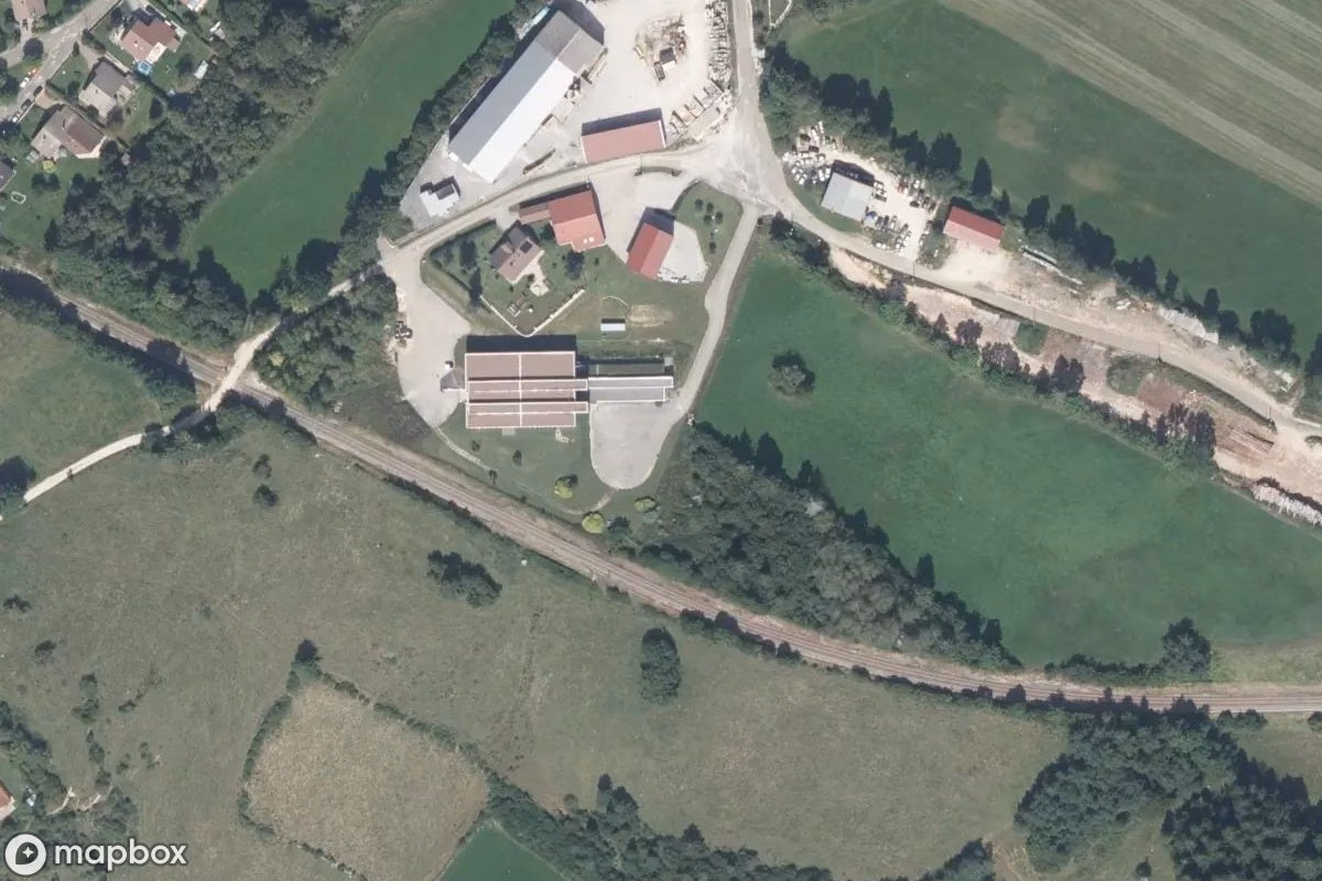 Satellitenansicht von Fabrik Gelar, eine verlassene Fabrik in Saint-Laurent-en-Grandvaux, Frankreich