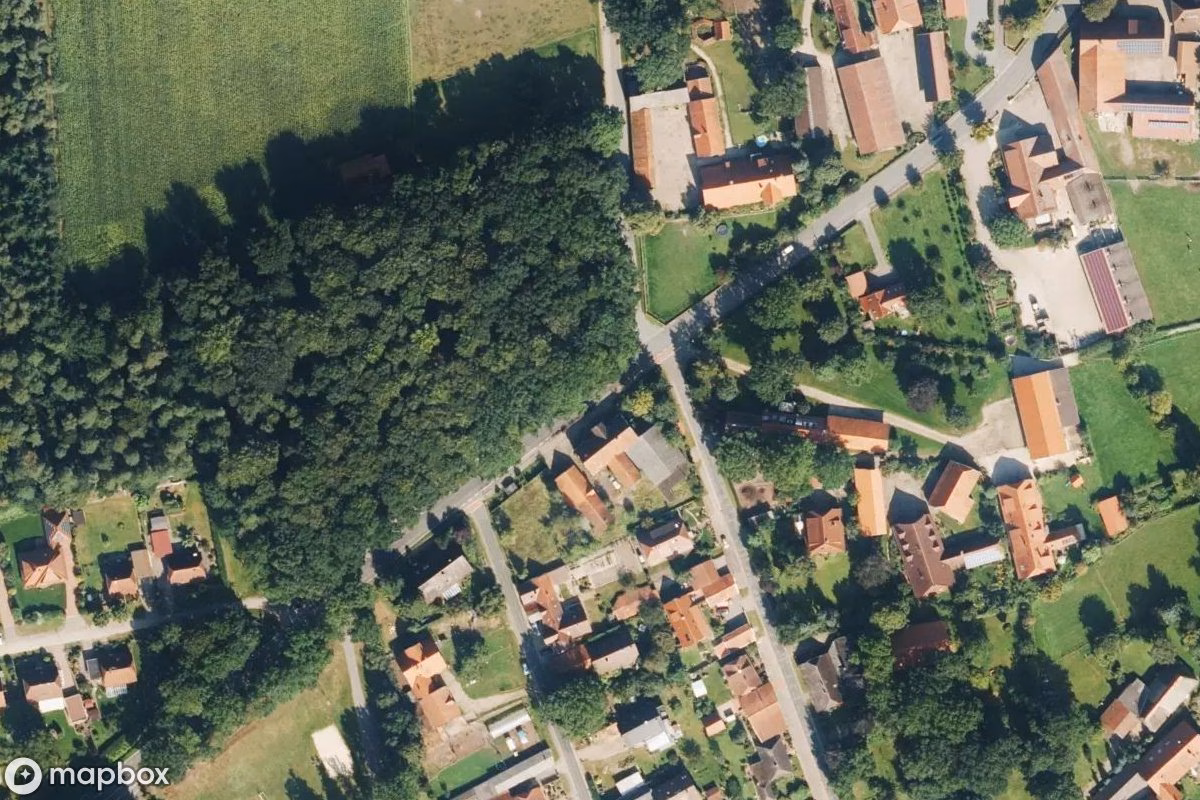 Aerial satellite view of Gaststätte, an abandoned Restaurant in Walsrode, Germany