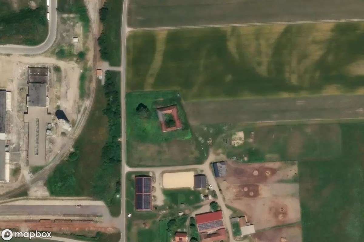Aerial satellite view of Bauernhof, an abandoned Farm in Sankt Pölten, Austria