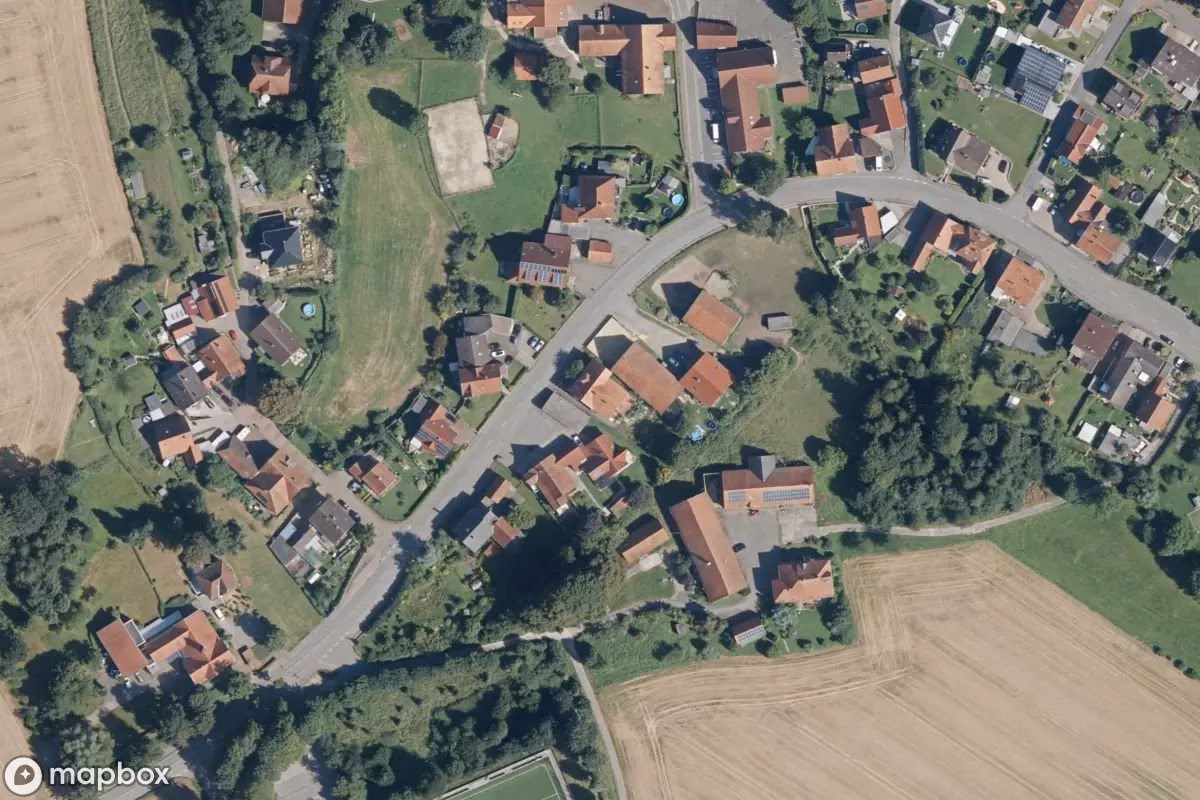 Satelitní letecký pohled na Haus in Istrup, opuštěné v Blomberg, Německo