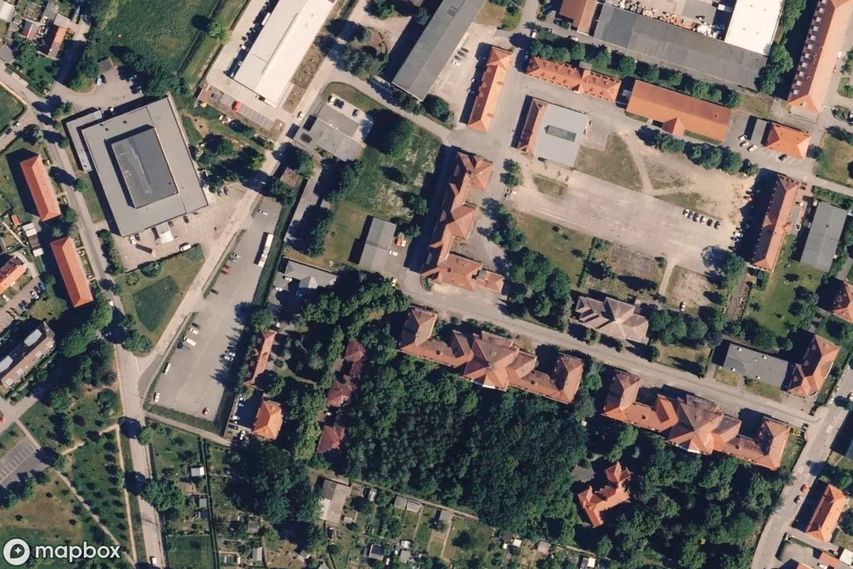 Satellitbillede set fra luften af Altes Gewerbehaus, et forladt  i Löbau, Tyskland