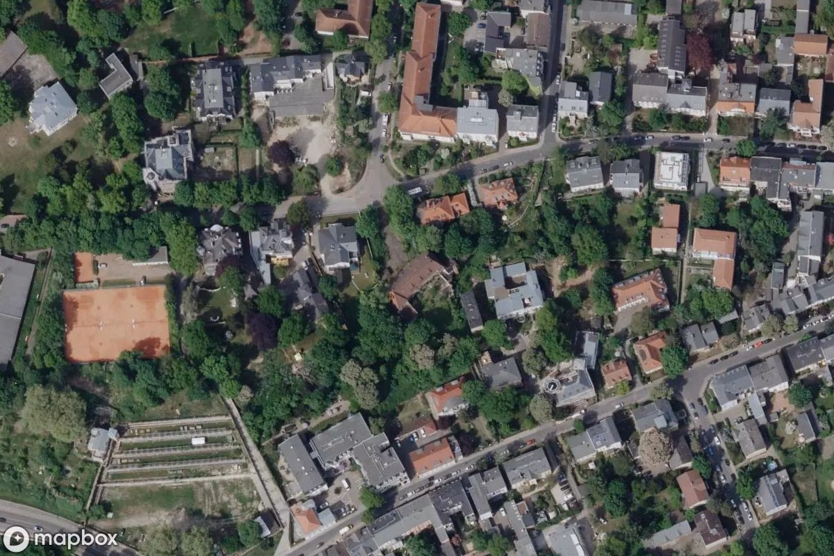 Műholdas légi felvétel Pickel helyszínről, egy elhagyatott Üzlet itt: Potsdam, Németország