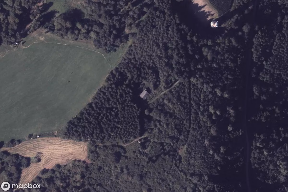 Satellitenansicht von Freizeitheim, eine verlassene  in Mühlenbach, Deutschland