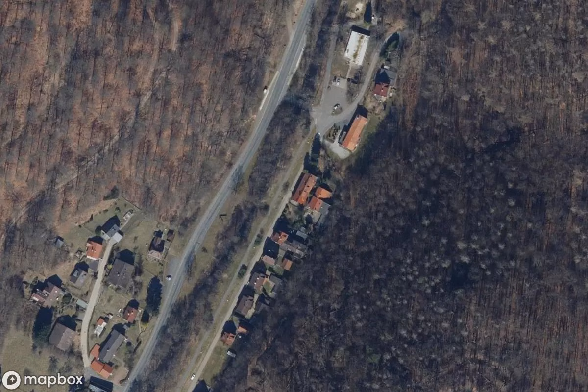 Vue aérienne satellite de Pension, un Hôtel abandonné à Walkenried, Allemagne