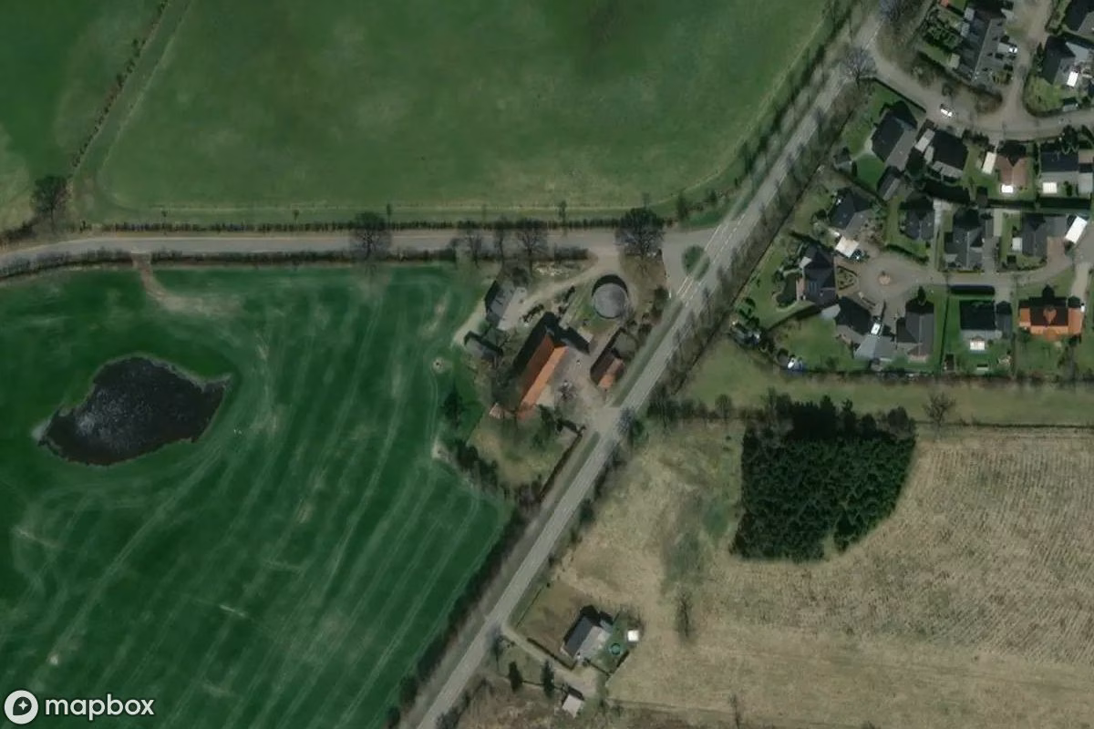 Satellittbilde fra luften av Bauernhof, et forlatt Bondegård i Arenholz, Tyskland