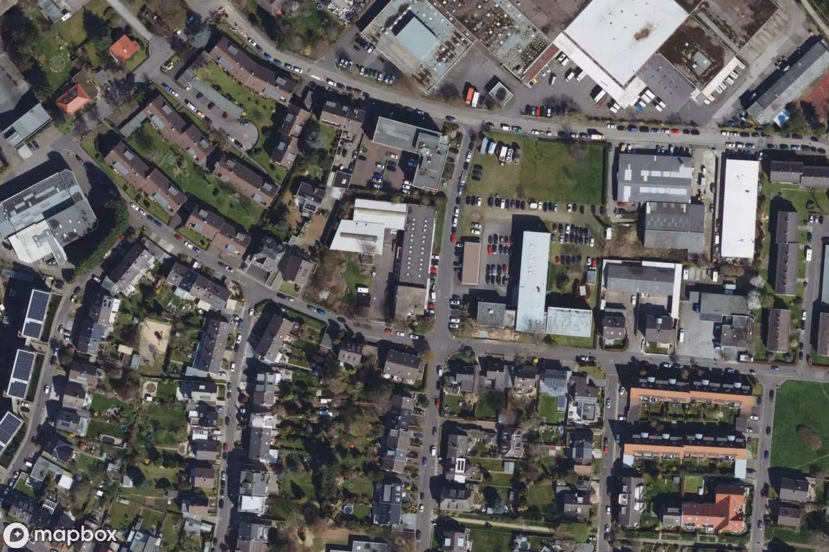 Satellittbilde fra luften av Gebäudekomplex, et forlatt  i Cologne, Tyskland