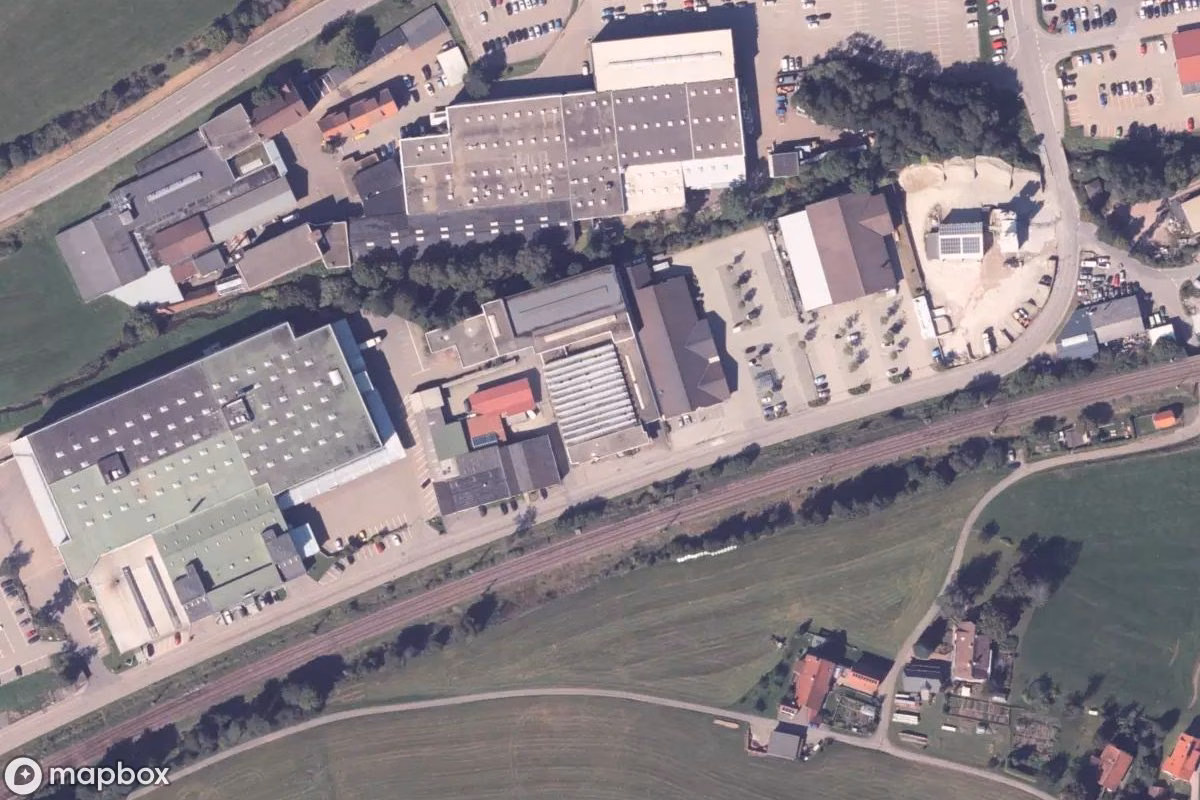Satellietbeeld vanuit de lucht van Fabrik, een verlaten Fabriek in St. Georgen-Stadt, Duitsland