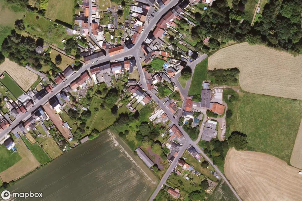 Satellitenansicht von Maison Dupont OMG, eine verlassene Wohnhaus in Dour, Belgien