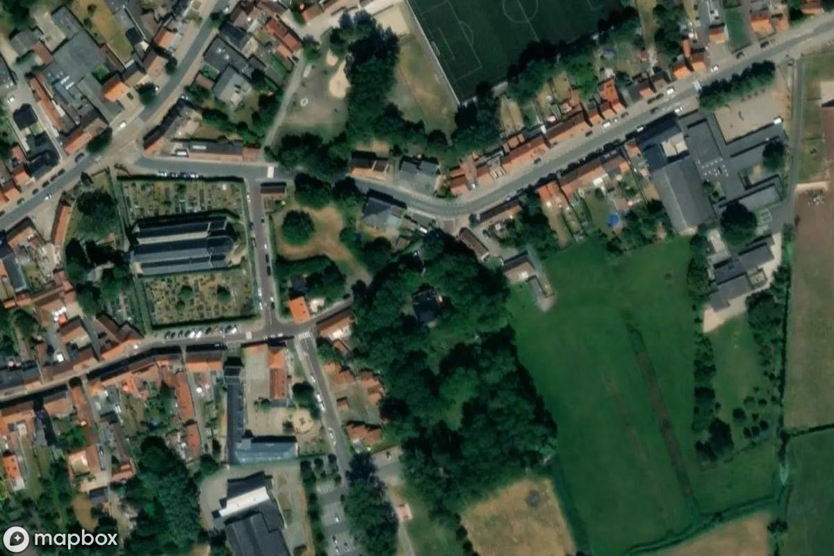 Satellitenansicht von Haus, eine verlassene in Bruges, Belgien