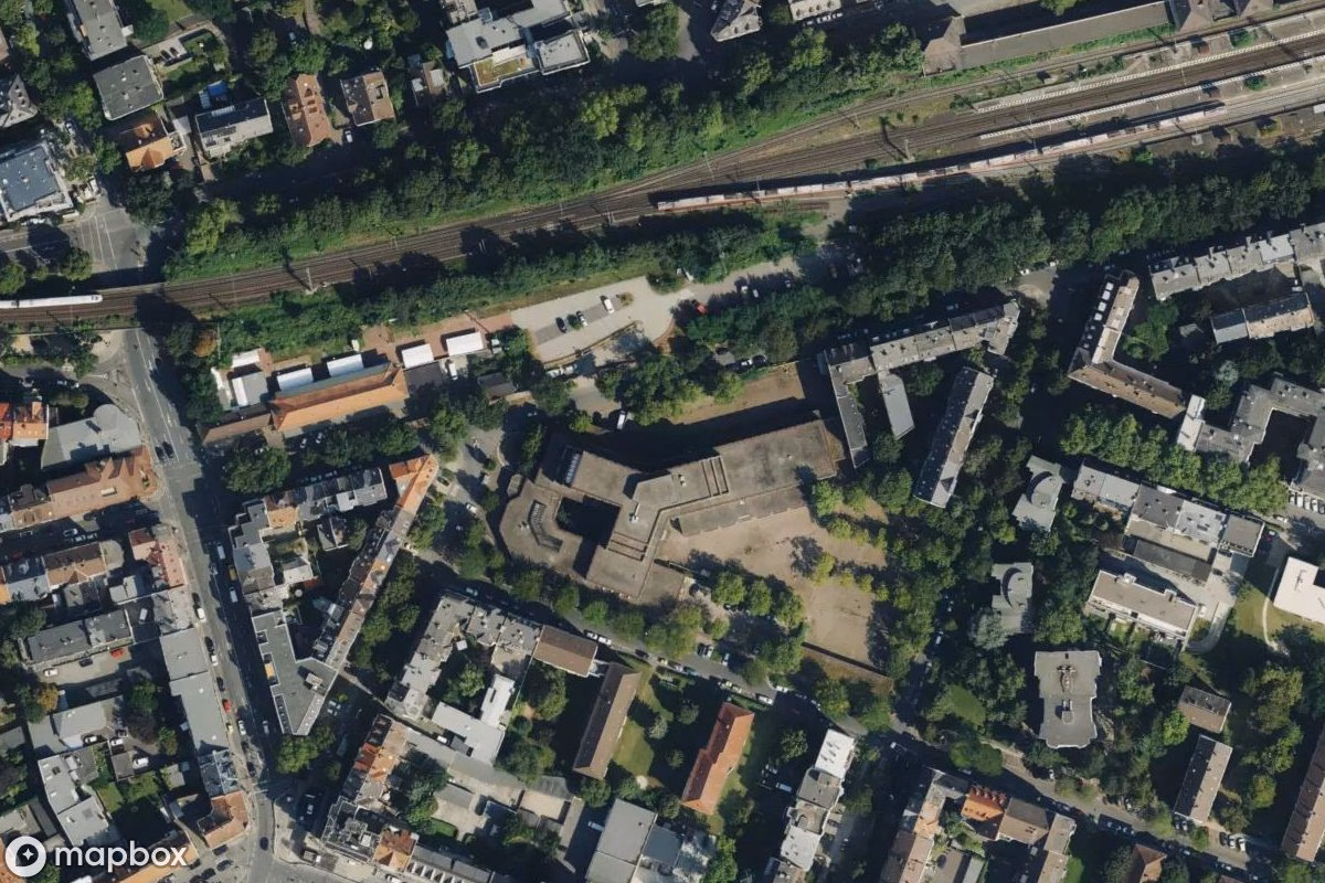 Satelitní letecký pohled na Postamt, opuštěné Obchod v Offenbach am Main, Německo