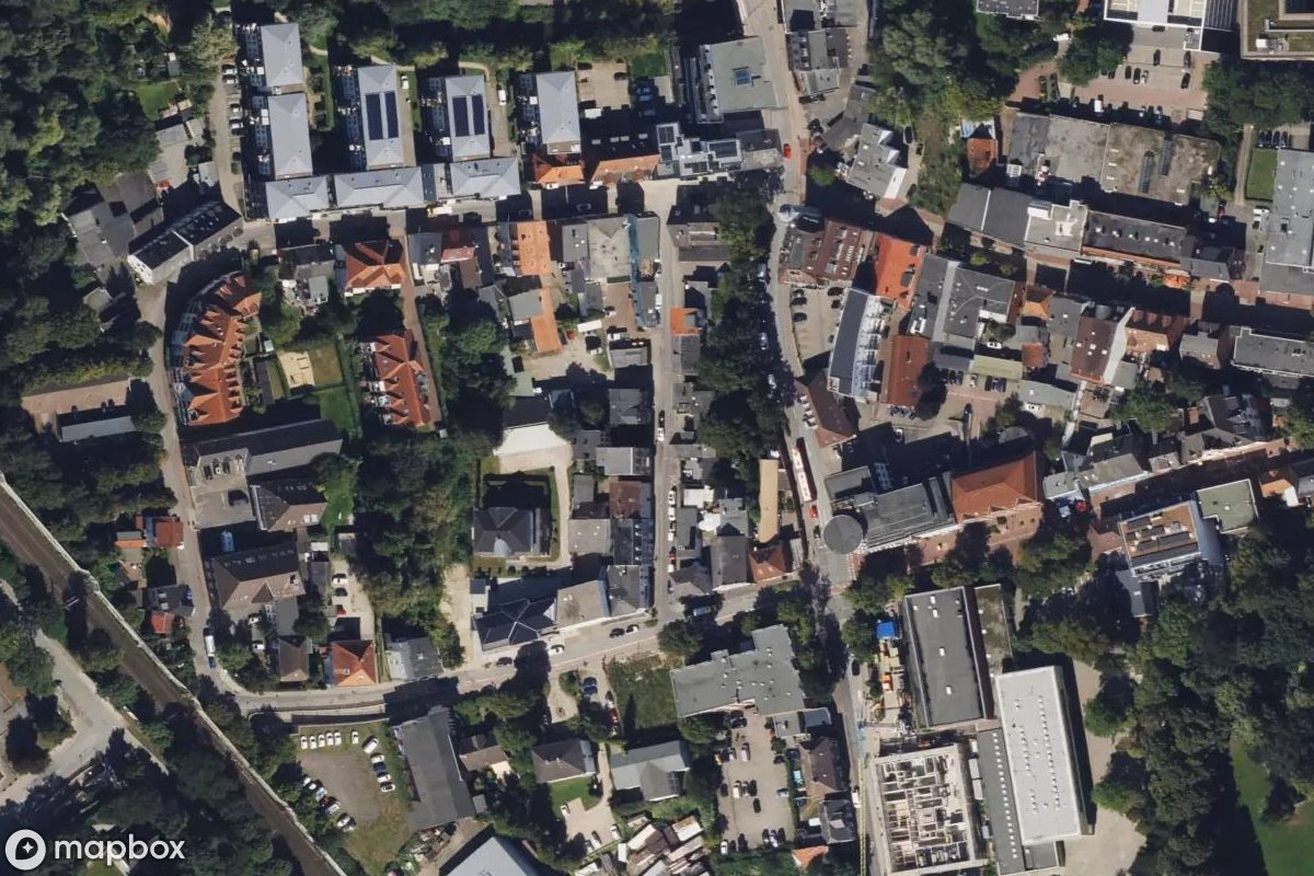 Vue aérienne satellite de Wohnhaus, un Résidence abandonné à Pinneberg, Allemagne