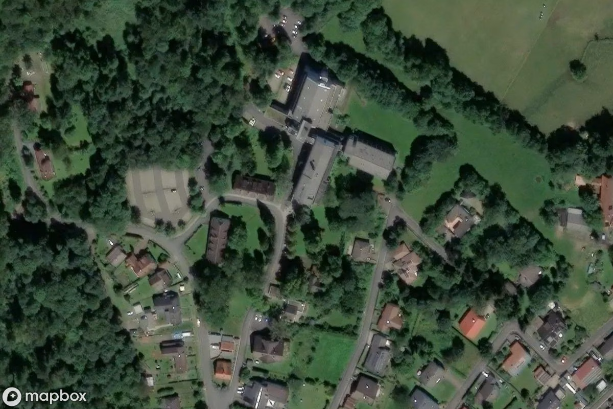 Satellitenansicht von Klinik, eine verlassene Krankenhaus in Grebenhain, Deutschland