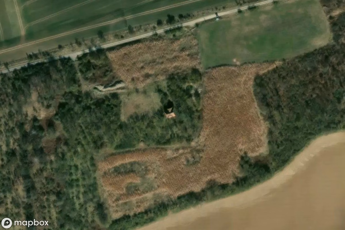 Aerial satellite view of Altes Weingut, an abandoned Farm in Farnstädt, Germany