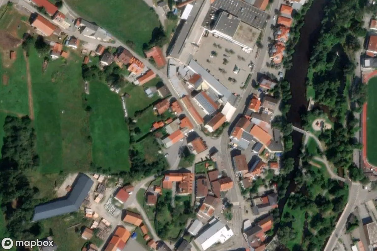 Műholdas légi felvétel Gasthof helyszínről, egy elhagyatott Hotel itt: Zwiesel, Németország