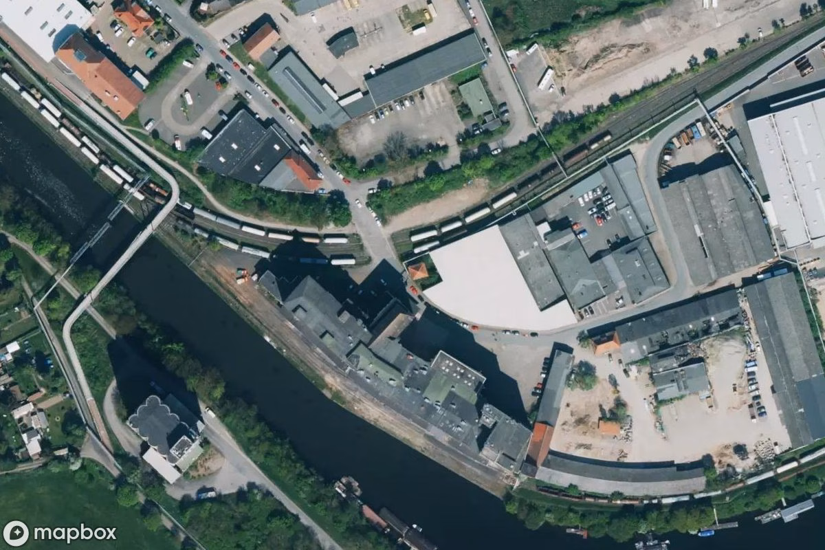 Satellittbilde fra luften av Haus, et forlatt  i Hamelin, Tyskland