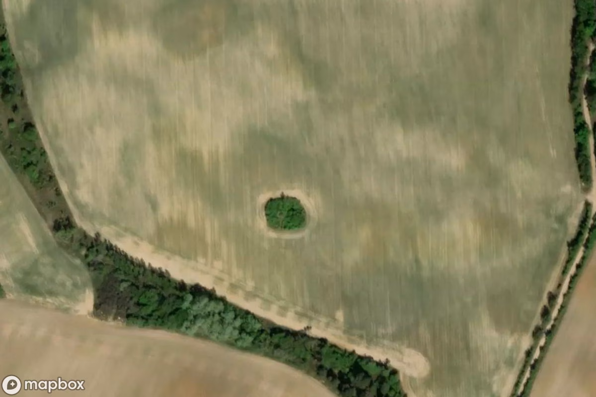 Satellitbillede set fra luften af Bunker, et forladt Bunker i Kęszyca, Polen