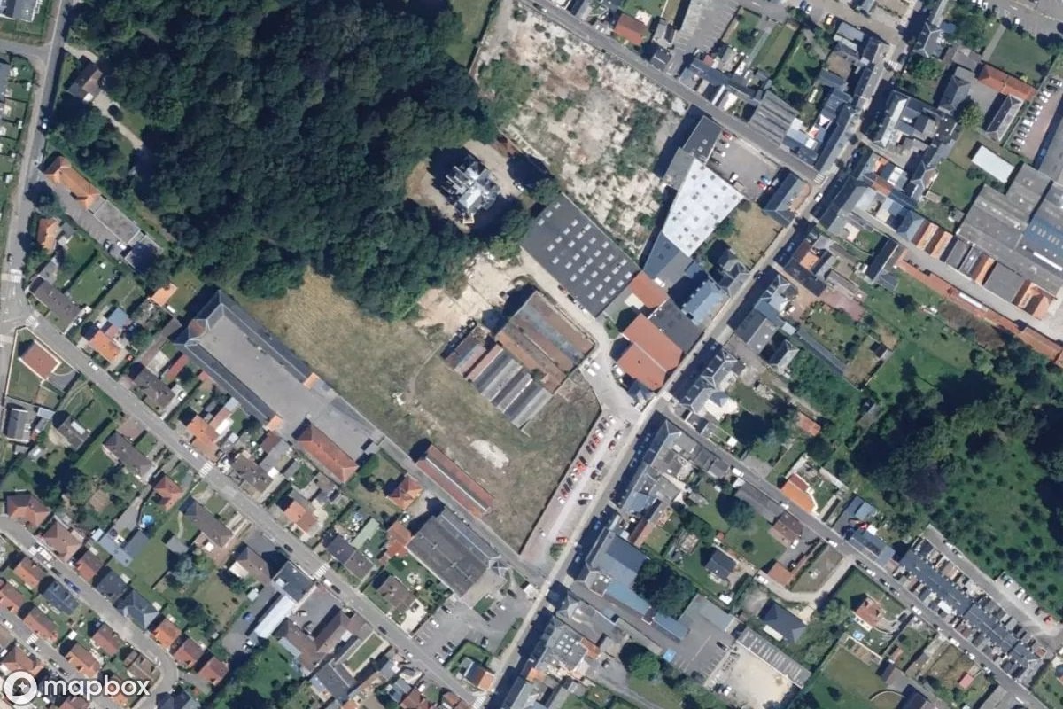 Satellitbillede set fra luften af Die Werkstätten Bricard, et forladt Fabrik i Friville-Escarbotin, Frankrig