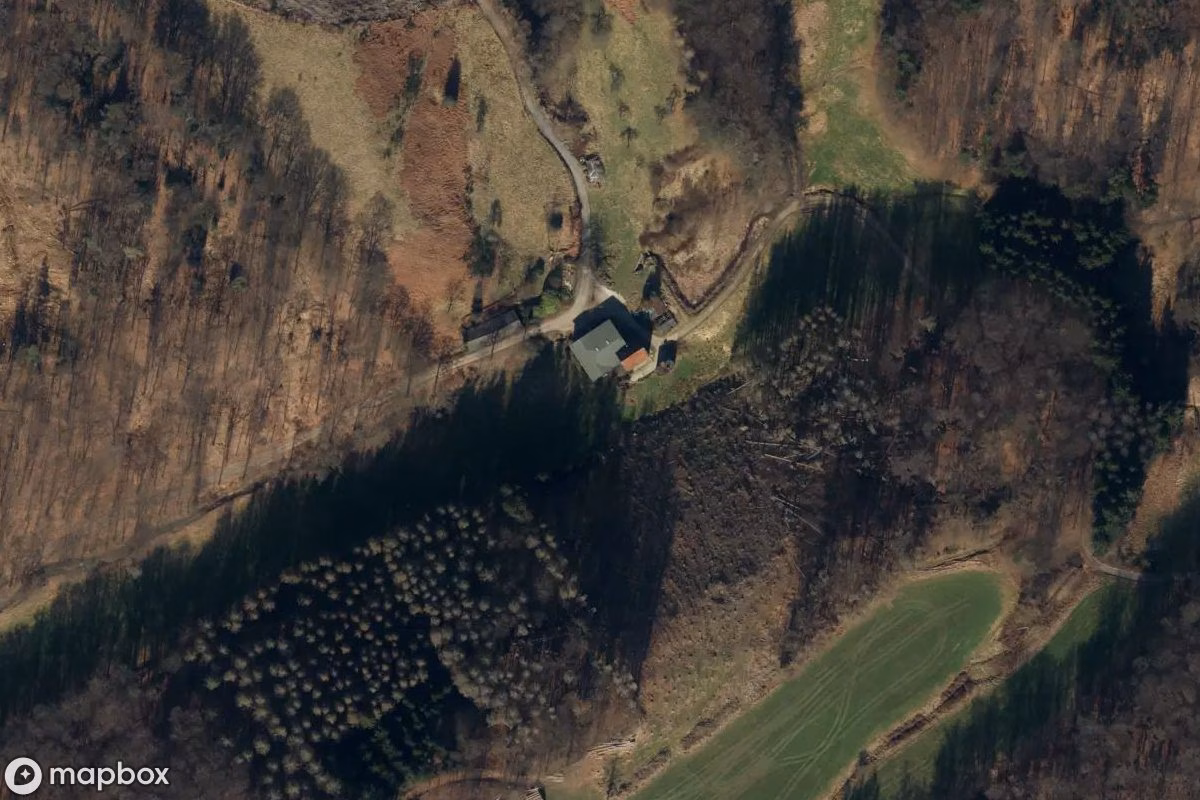 Satellitbild från luften av Mühle, en övergiven Fabrik i Hückeswagen, Tyskland