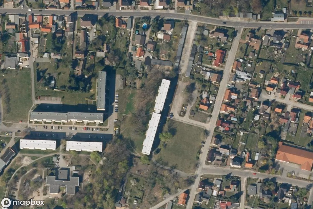 Vue aérienne satellite de Wohnblock, un Résidence abandonné à Lauchhammer, Allemagne