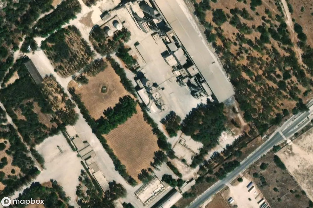 Satelitarny widok z lotu ptaka Lost Place, opuszczone  w Modica, Włochy