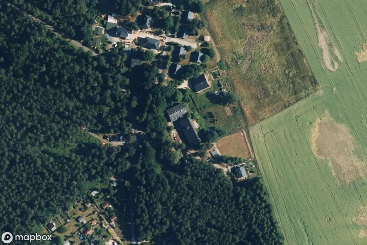 Satelitní letecký pohled na Waldhotel, opuštěné Hotel v Schöna, Německo