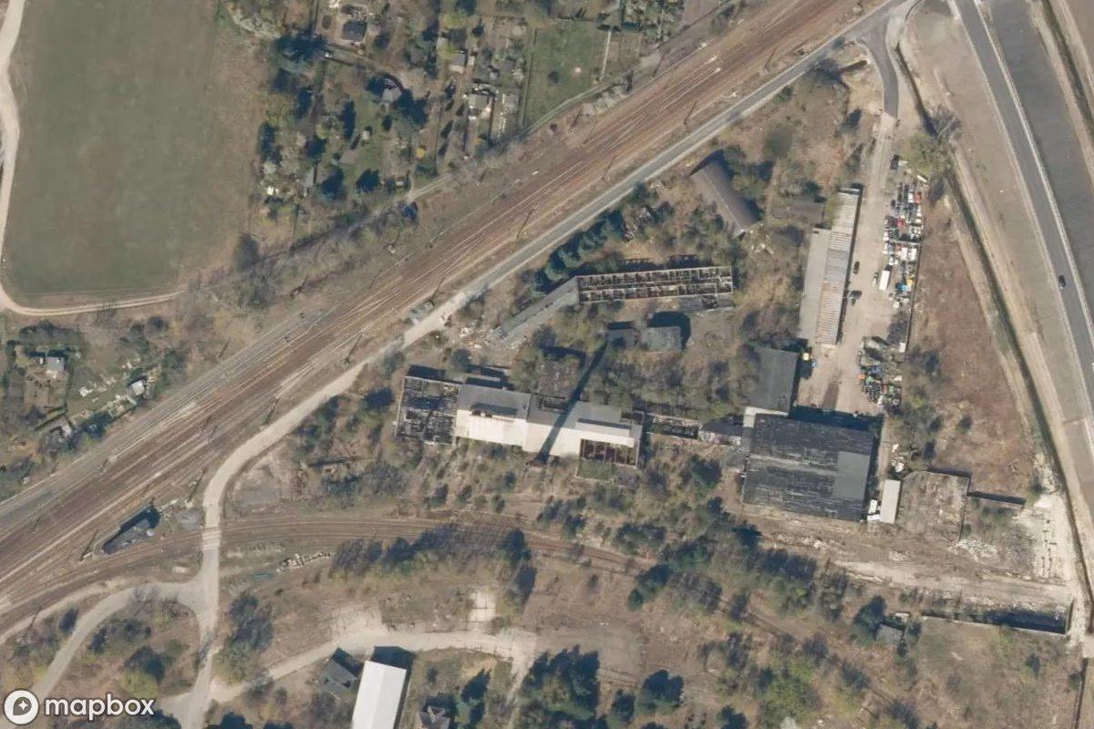 Satellitbild från luften av Fabrik, en övergiven Fabrik i Massen-Niederlausitz, Tyskland