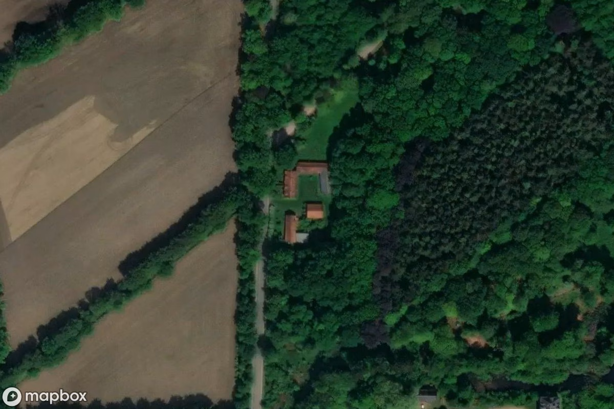 Satelitní letecký pohled na Verlorene Ausrüstung, opuštěné  v Zandhoven, Belgie