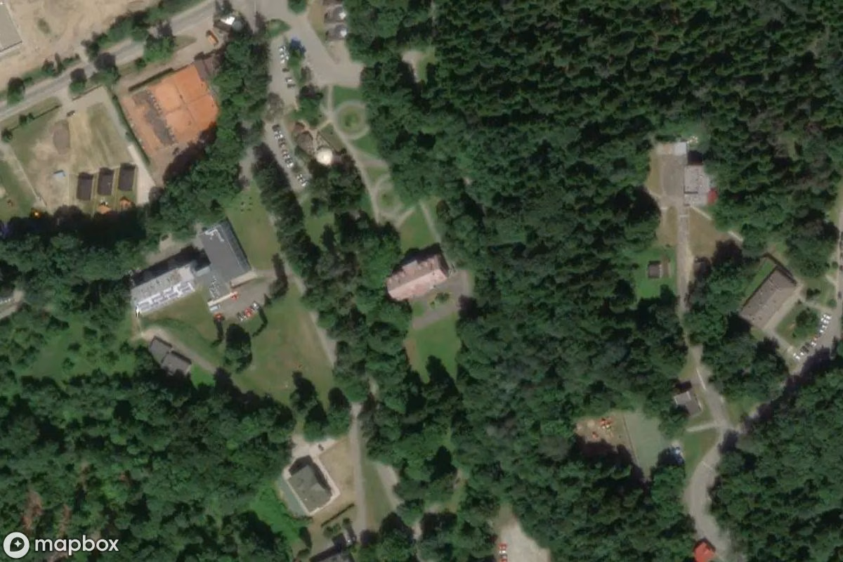 Satelitarny widok z lotu ptaka Verlassenes Krankenhaus Leliwa, opuszczone Szpital w Rymanów-Zdrój, Polska