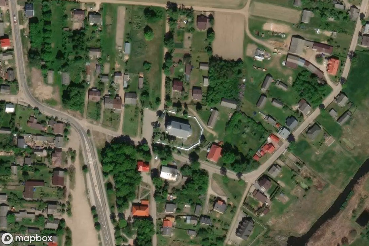 Satellitenansicht von St. Johannes Nepomuk Zieluń, eine verlassene Kirche in Zieluń, Polen
