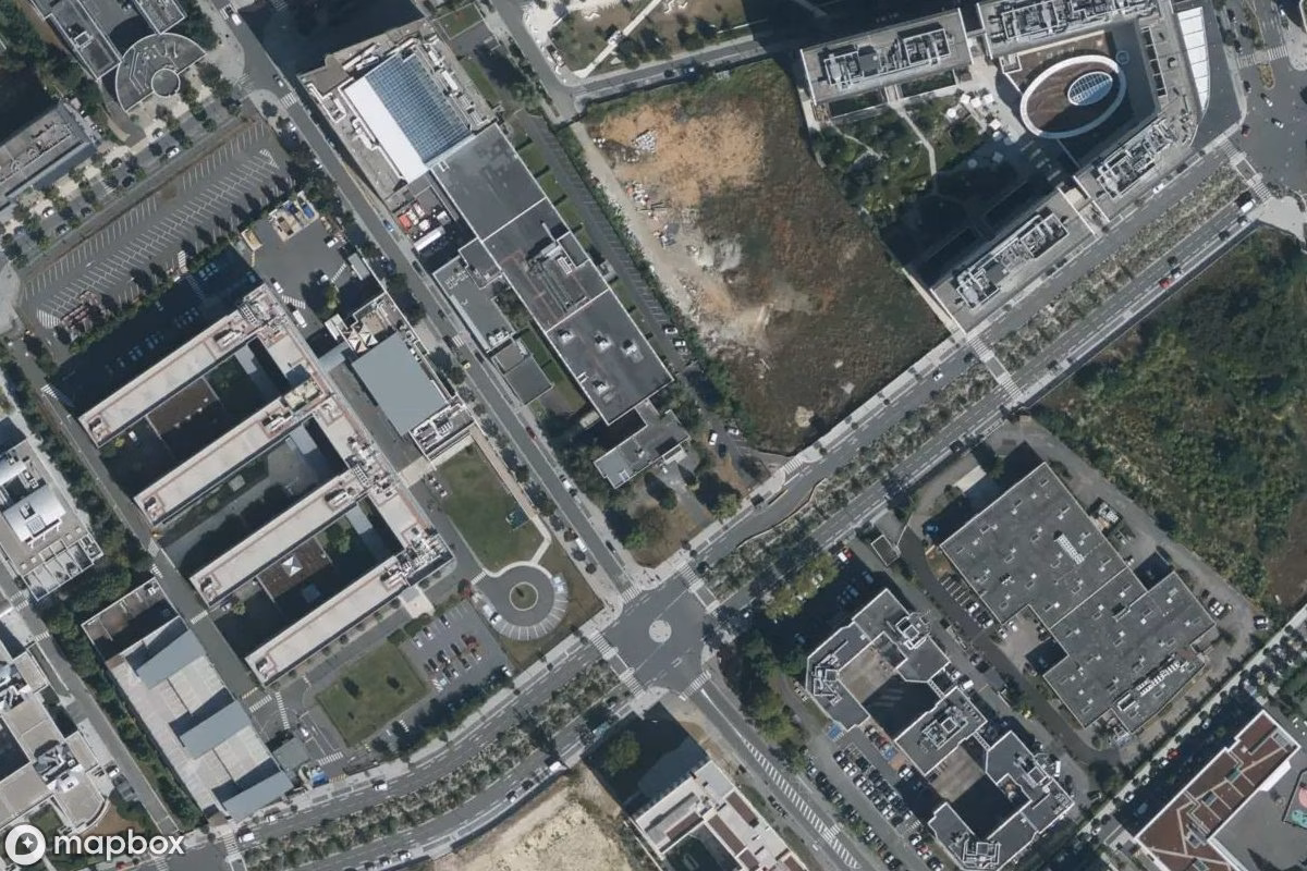 Aerial satellite view of Krankenhaus Grigish, an abandoned Hospital in Massy, France