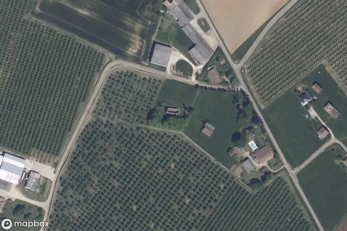 Műholdas légi felvétel Verlassene Kirche helyszínről, egy elhagyatott Templom itt: Lévignac-de-Guyenne, Franciaország