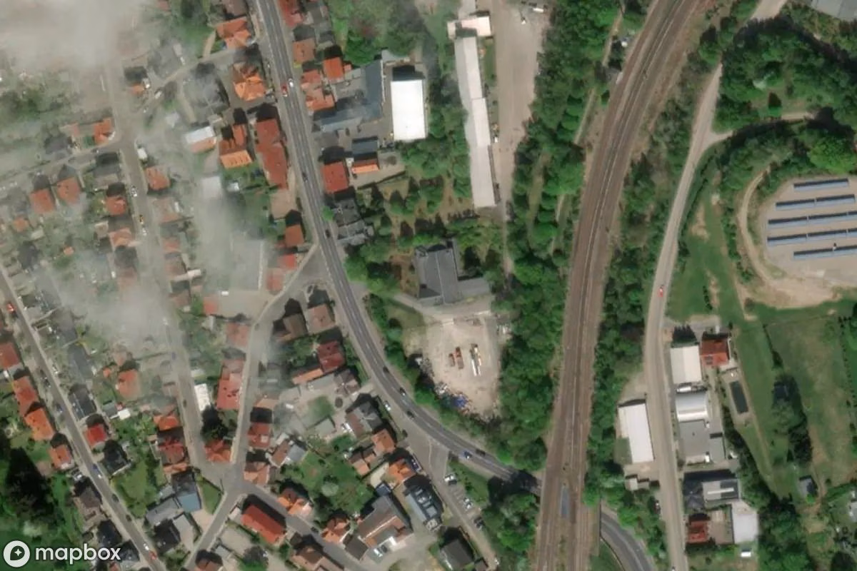 Satelitní letecký pohled na Hotel, opuštěné Hotel v Zella-Mehlis, Německo